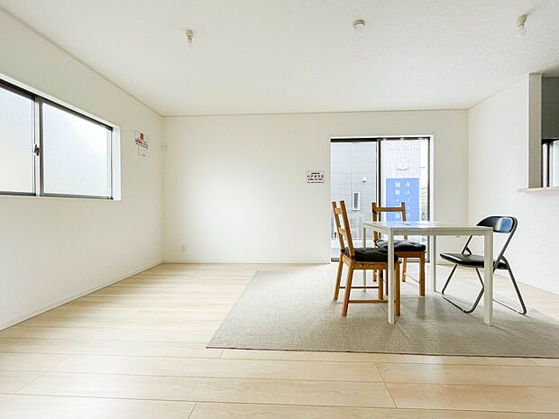 充実した生活は伸びやかな居室空間から始まります。快適に・伸びやかに。心の潤いを求める方々へ。