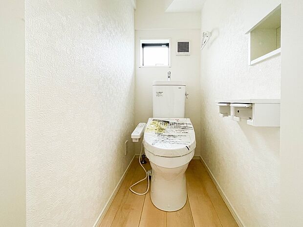 シャワートイレは嬉しい設備。これが無いと・・と思っている方って以外に多いですよね。