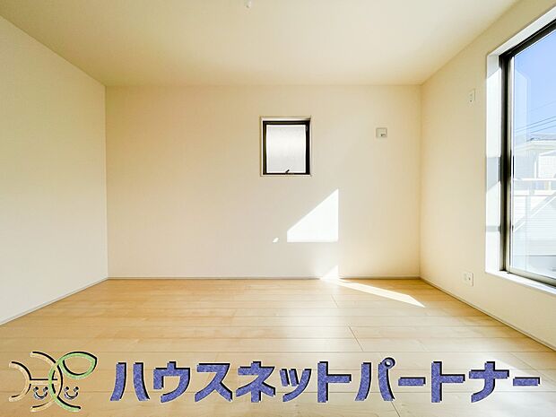 陽光も降り注ぐ明るく開放的な空間が魅力的。