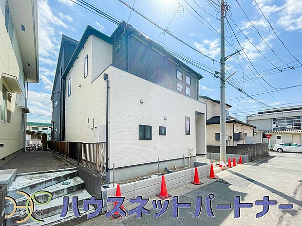 太陽に愛された邸は、陽当り・通風に優れた魅力的で快適さを追求した新築戸建でした。ここに住むからこそ意味がある。そんな特別感に浸りながら、毎日をお過ごしして欲しいです。