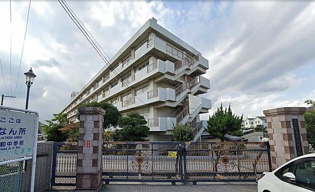 周辺環境-中学校(1700m)さいたま市立東浦和中学校