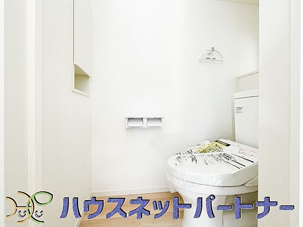 温水暖房便座。冷たい便座に座ったときの「ヒヤッ」は苦痛なだけでなく、心機能に負担がかかります。便座の暖房機能は、その冷感ショックを軽減することにとても有効な機能なのです。