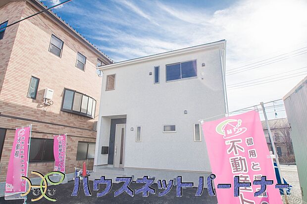 家づくりへの想いが設計に表れています。住み心地のために工夫された造り辺環境には便利な設備が点在し、毎日の暮らしを快適にしてくれる邸宅です。