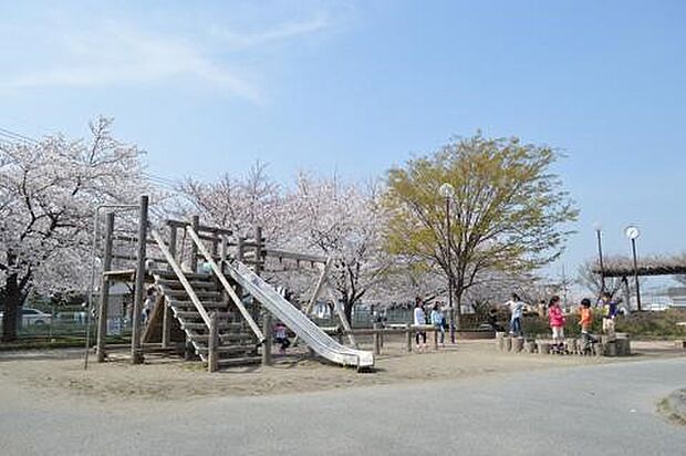 周辺環境-公園(1300m)春日部市上根公園