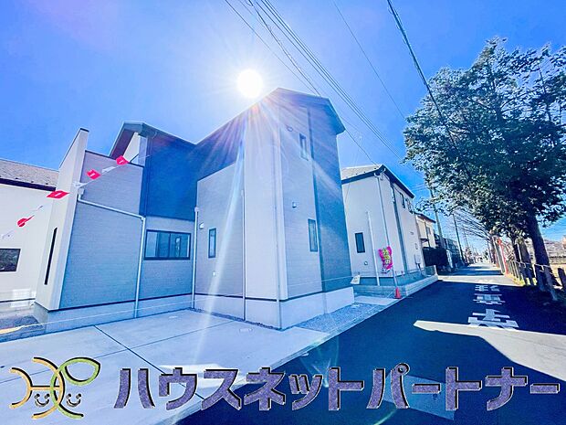 前面道路でお車を駐車するのも楽々。