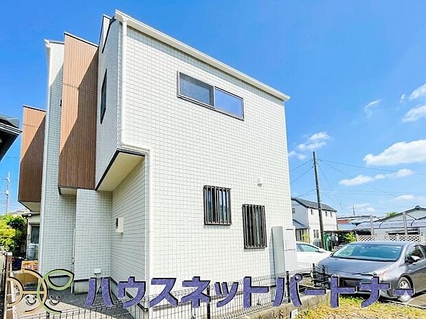 太陽に愛された邸は、陽当り・通風に優れた魅力的で快適さを追求した新築戸建でした。ここに住むからこそ意味がある。そんな特別感に浸りながら、毎日をお過ごしして欲しいです。