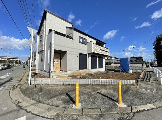 角地の陽だまりのお家。ご家族の安らぎをコンセプトに設計された住まいが誕生。