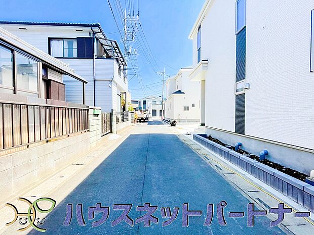 居住者の帰り、訪れる方を優しく迎える・安らぎに満ちた生活空間を予感させる。健やかな暮らしを楽しめそう。