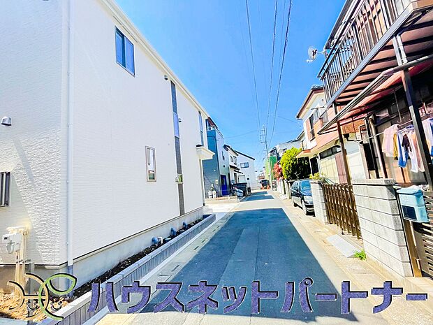 居住者の帰り、訪れる方を優しく迎える・安らぎに満ちた生活空間を予感させる。健やかな暮らしを楽しめそう。