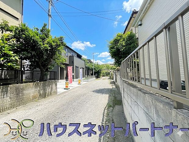 居住者の帰り、訪れる方を優しく迎える・安らぎに満ちた生活空間を予感させる。健やかな暮らしを楽しめそう。