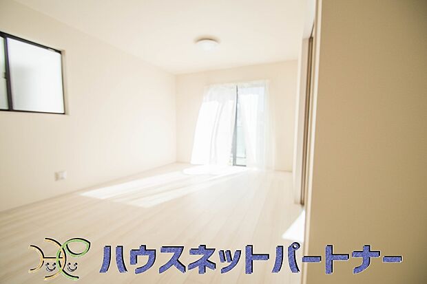 流行に左右されず、将来にわたって価値が継続する「上質」な佇まい。おしゃれな雰囲気や自然の潤い、親しみやすさといった個性を、街に新たな価値をもたらし続ける。