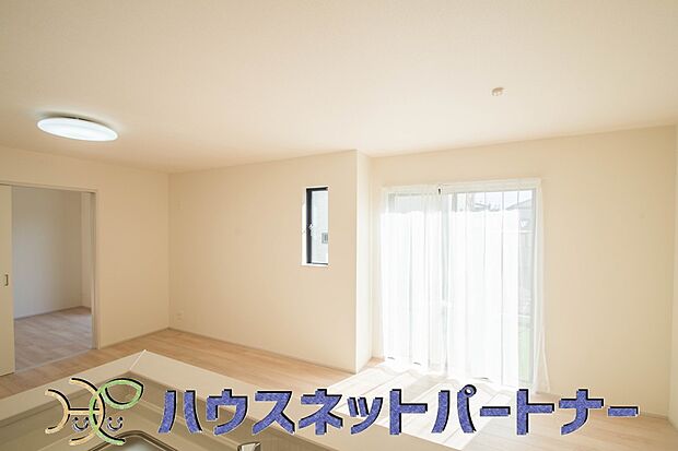 流行に左右されず、将来にわたって価値が継続する「上質」な佇まい。おしゃれな雰囲気や自然の潤い、親しみやすさといった個性を、街に新たな価値をもたらし続ける。