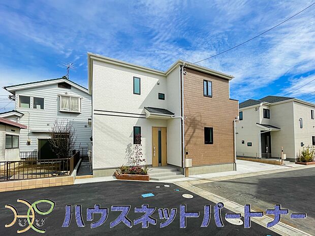 ここから始まる「日常」はご家族にとってかけがえのない時間となります。少しでも豊かに、快適に。そんな想いから本邸宅は生まれました。