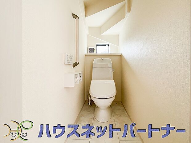 シャワートイレは嬉しい設備。これが無いと・・と思っている方って以外に多いですよね。