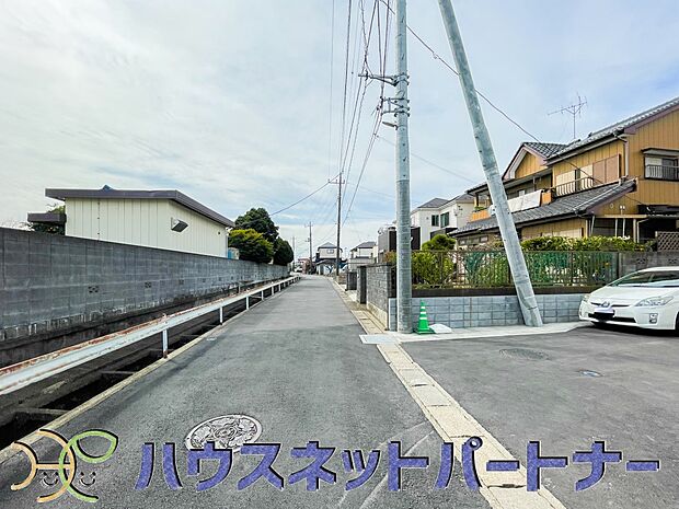 ここから始まる「日常」はご家族にとってかけがえのない時間となります。少しでも豊かに、快適に。そんな想いから本邸宅は生まれました。