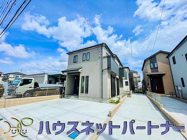 太陽に愛された邸は、陽当り・通風に優れた魅力的で快適さを追求した新築戸建でした。ここに住むからこそ意味がある。そんな特別感に浸りながら、毎日をお過ごしして欲しいです。
