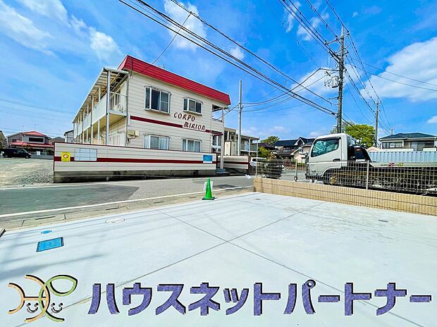 戸建ての購入を検討することになったきっかけに「駐車場を持てること」を挙げる方が多くいらっしゃいます。駐車場代金を支払続ける必要がないことは、駐車場付き戸建を持つ最大のメリットです。