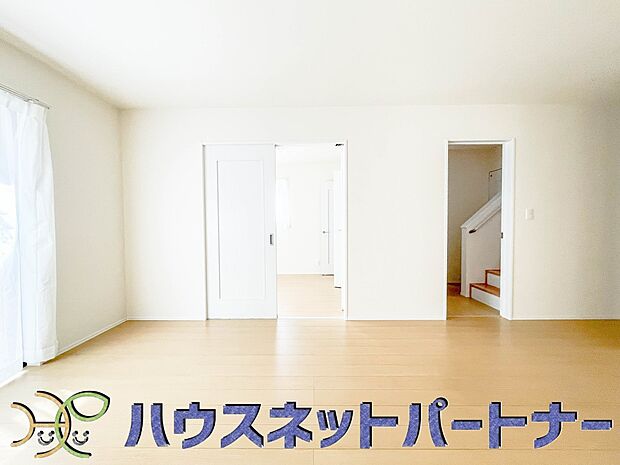 陽だまりのある光彩豊かなリビングは、何よりも快適で心休まる時間を過ごせます。