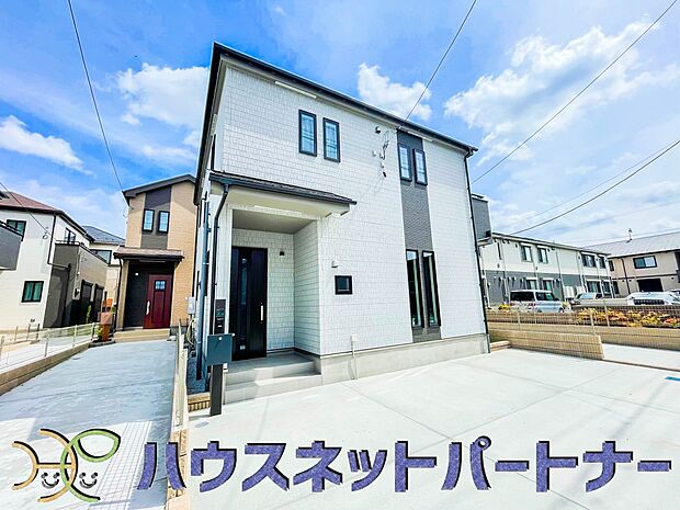 豊かで快適な暮らしを。ここから始まる「日常」はご家族にとってかけがえのない時間となります。少しでも豊かに、快適に。そんな想いから本邸宅は生まれました。
