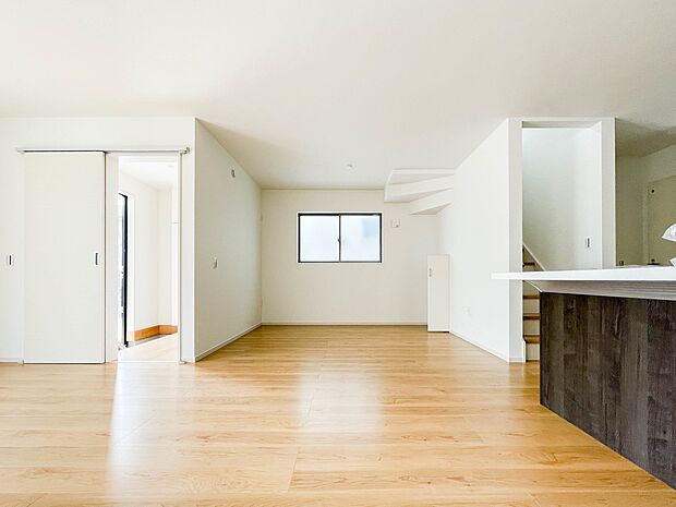 充実した生活は伸びやかな居室空間から始まります。快適に・伸びやかに。心の潤いを求める方々へ。