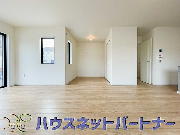 充実した生活は伸びやかな居室空間から始まります。快適に・伸びやかに。心の潤いを求める方々へ。