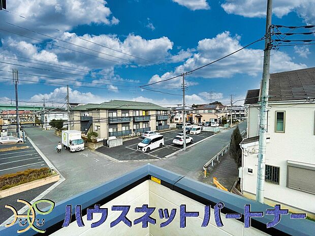 陽当りが良いと、洗濯物が乾きやすいですし、湿気やカビの心配も減るので快適です。寒い冬の日でも、日差しが届くと家の中が暖かくなりますね。