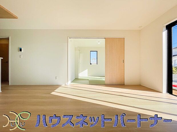 うららかな陽射しがどのお部屋にも降り注ぎますように、快適さを追求した間取設計。得難い立地環境での生活を恵みの豊かな永住の地へと変えてくれます。