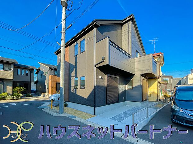 豊かで快適な暮らしを。ここから始まる「日常」はご家族にとってかけがえのない時間となります。少しでも豊かに、快適に。そんな想いから本邸宅は生まれました。