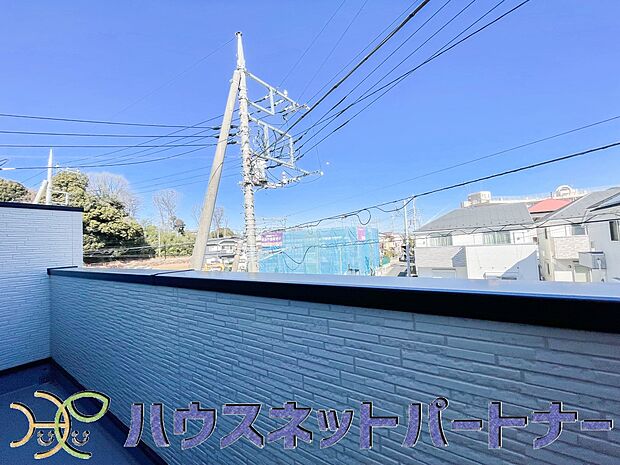 2面バルコニーとなっています。