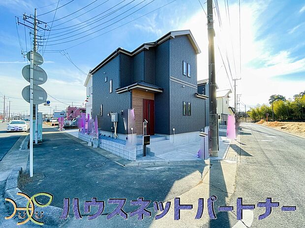 角地の陽だまりのお家。ご家族の安らぎをコンセプトに設計された住まい。