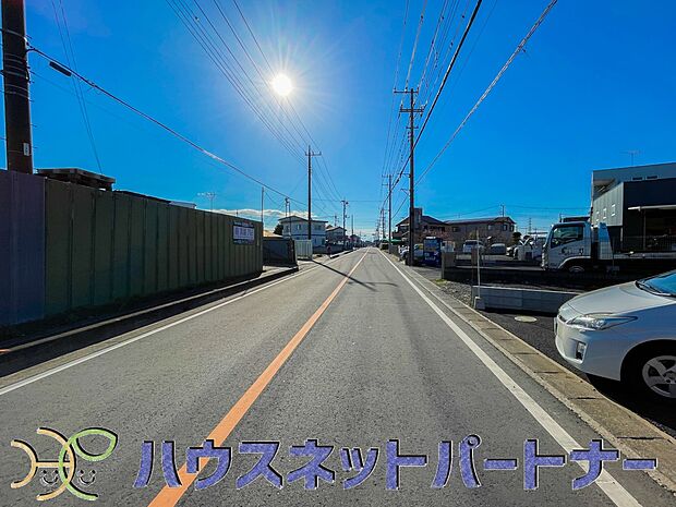 居住者の帰り、訪れる方を優しく迎える・安らぎに満ちた生活空間を予感させる。健やかな暮らしを楽しめそう。