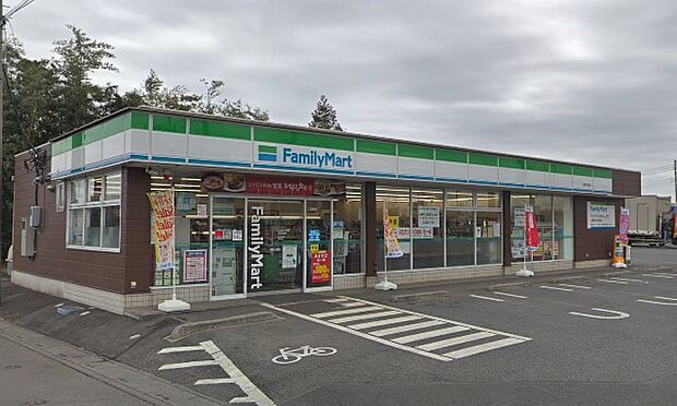 周辺環境-コンビニ(770m)ファミリーマート岩槻本宿店