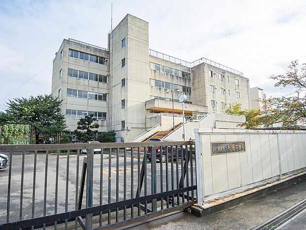 周辺環境-中学校(1660m)さいたま市立柏陽中学校