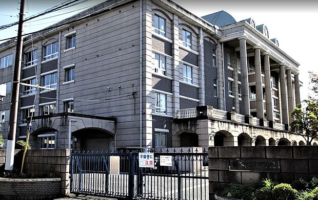 周辺環境-中学校(650m)越谷市立北中学校