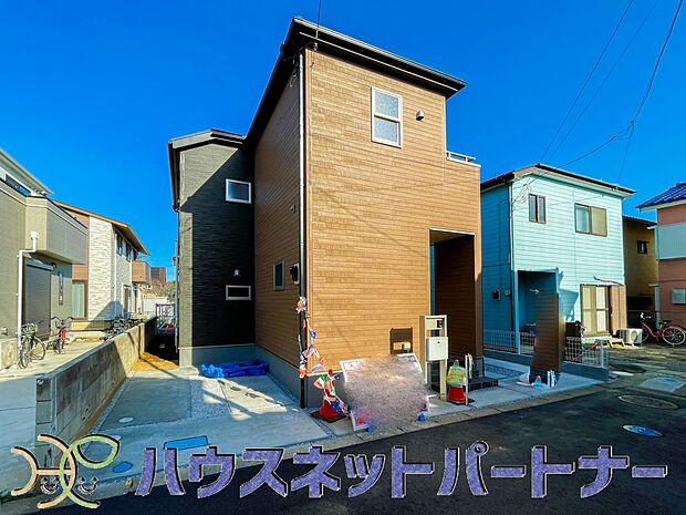 太陽に愛された邸は、陽当り・通風に優れた魅力的で快適さを追求した新築戸建でした。ここに住むからこそ意味がある。そんな特別感に浸りながら、毎日をお過ごしして欲しいです。