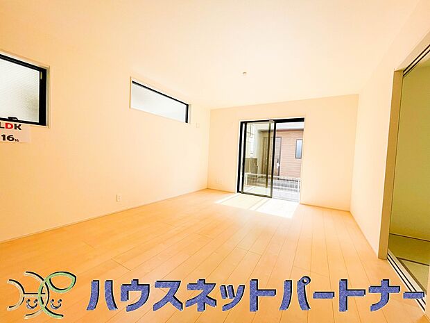 充実した生活は伸びやかな居室空間から始まります。快適に・伸びやかに。心の潤いを求める方々へ。