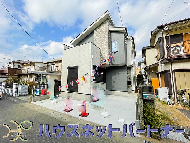 太陽に愛された邸は、陽当り・通風に優れた魅力的で快適さを追求した新築戸建でした。ここに住むからこそ意味がある。そんな特別感に浸りながら、毎日をお過ごしして欲しいです。