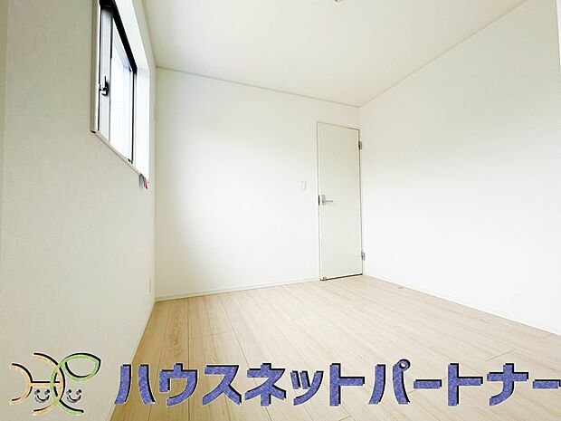 陽光も降り注ぐ明るく開放的な空間が魅力的。