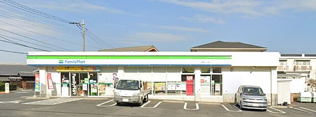 周辺環境-コンビニ(660m)ファミリーマート 東浦和三丁目店
