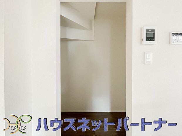 パントリーのあるゆったりキッチンは、お料理上手な奥様にぴったり。