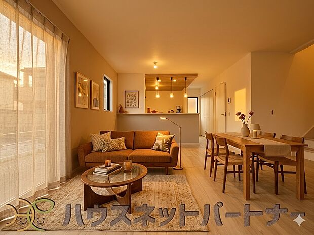 明るく開放的なダイニング。家具を含め、画像はイメージです