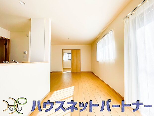 充実した生活は伸びやかな居室空間から始まります。快適に・伸びやかに。心の潤いを求める方々へ。
