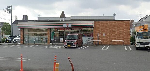 周辺環境-コンビニ(700m)セブン-イレブン 新松戸北店