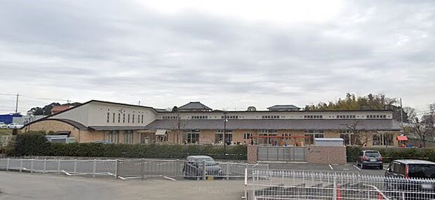 周辺環境-幼稚園・保育園(999m)岩槻さくら保育園