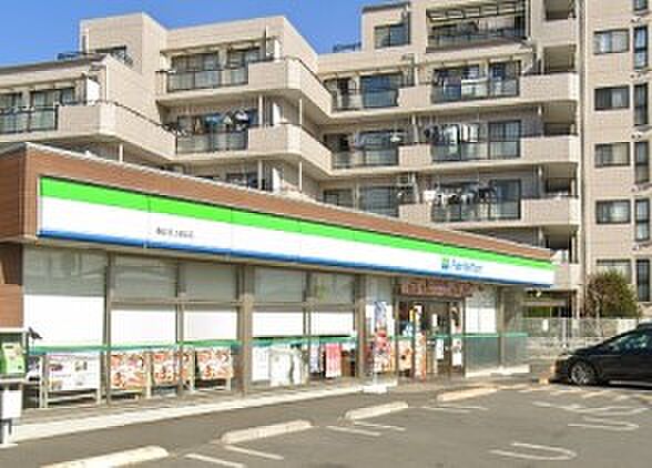 周辺環境-コンビニ(550m)ファミリーマート 春日部上蛭田店
