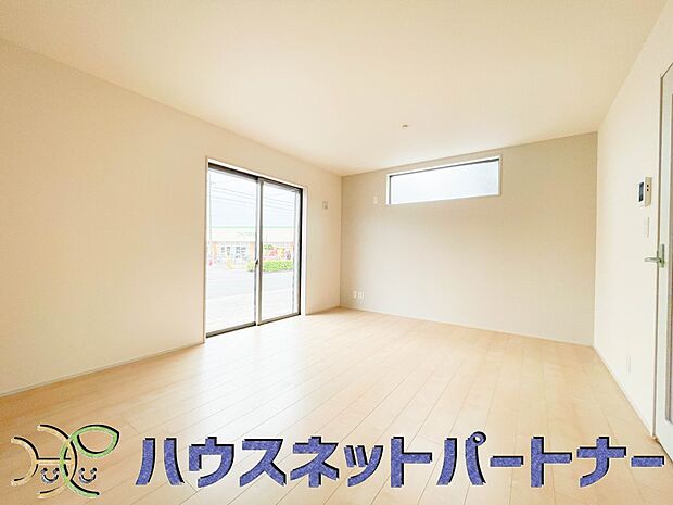 うららかな陽射しがどのお部屋にも降り注ぎますように、快適さを追求した間取設計。得難い立地環境での生活を恵みの豊かな永住の地へと変えてくれます。