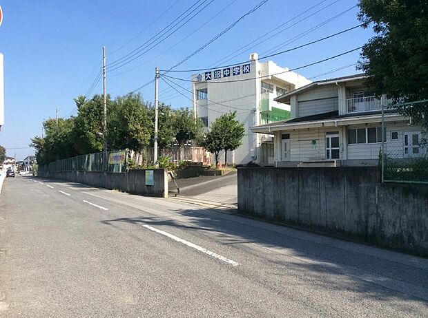 周辺環境-中学校(900m)春日部市立大沼中学校
