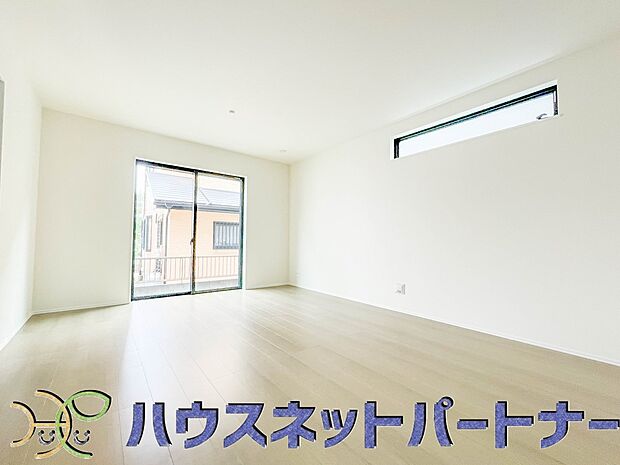 うららかな陽射しがどのお部屋にも降り注ぎますように、快適さを追求した間取設計。得難い立地環境での生活を恵みの豊かな永住の地へと変えてくれます。