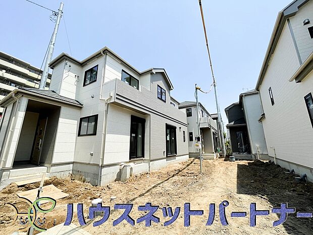豊かで快適な暮らしを。ここから始まる「日常」はご家族にとってかけがえのない時間となります。少しでも豊かに、快適に。そんな想いから本邸宅は生まれました。