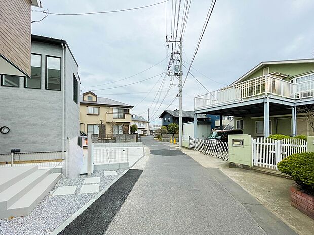 家族の温かさと陽光の暖かさ、楽しい毎日と明るい未来を予感させる「空間が織り成すひとつ先の住み心地」を演出します。